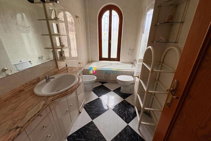 Image No.13-Villa de 4 chambres à vendre à Olula del Río