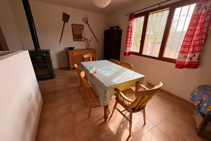 Image No.10-6 Bed Country House for sale