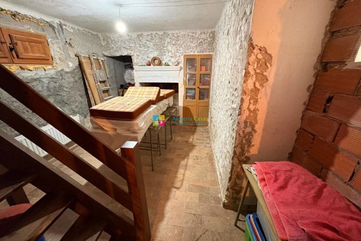 Image No.19-Maison de campagne de 6 chambres à vendre à Oria