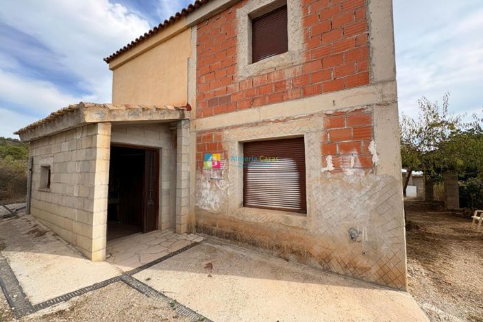 Image No.4-6 Bed Country House for sale