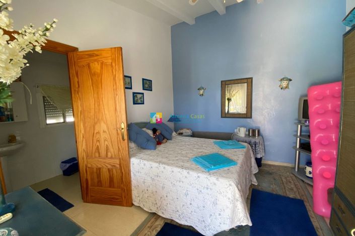 Image No.29-3 Bed Villa for sale