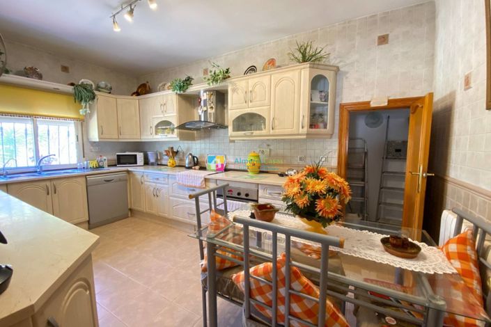 Image No.9-3 Bed Villa for sale