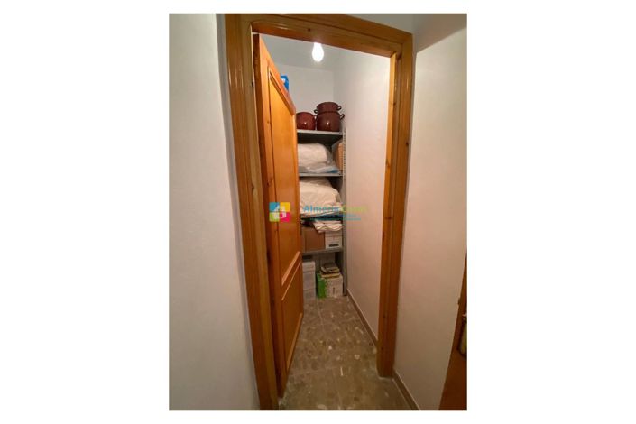 Image No.17-6 Bed Townhouse for sale