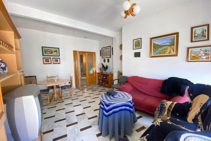 Image No.23-6 Bed Townhouse for sale