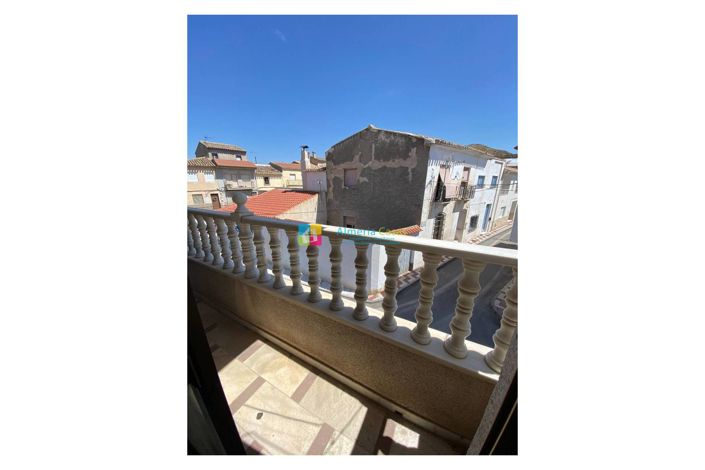 Image No.25-6 Bed Townhouse for sale