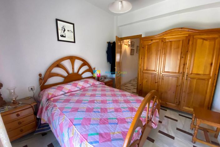 Image No.31-6 Bed Townhouse for sale