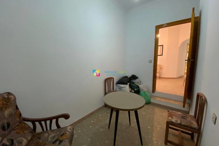 Image No.5-6 Bed Townhouse for sale
