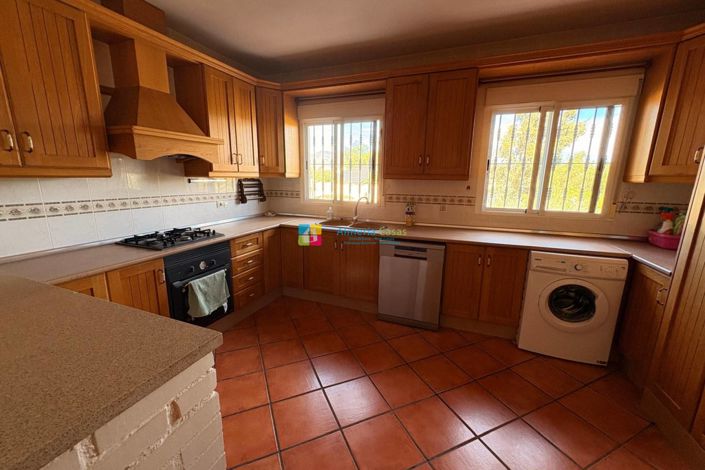 Image No.11-3 Bed Villa for sale