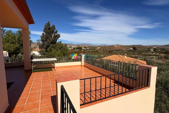 Image No.24-3 Bed Villa for sale