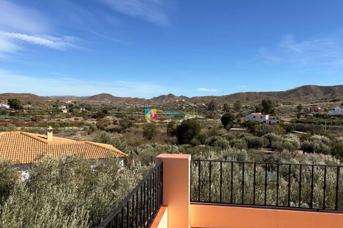 Image No.26-3 Bed Villa for sale