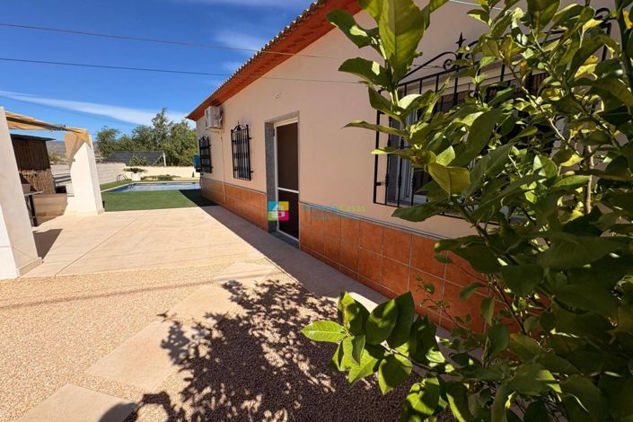 Image No.4-3 Bed Villa for sale