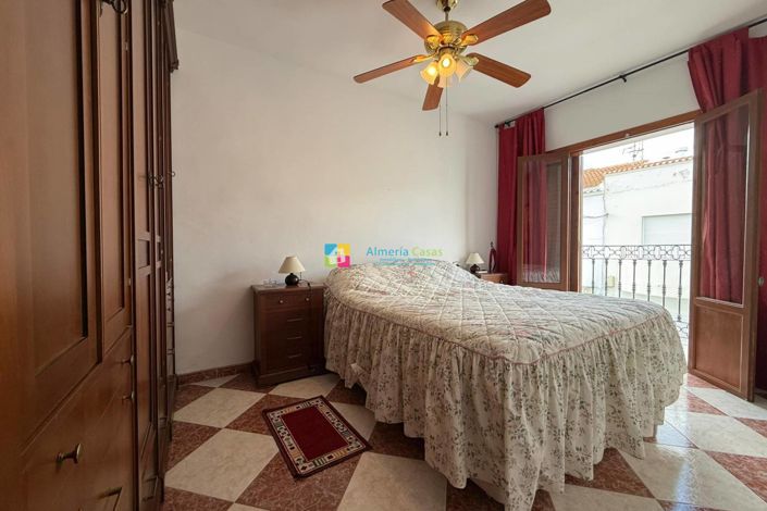 Image No.17-4 Bed Duplex for sale