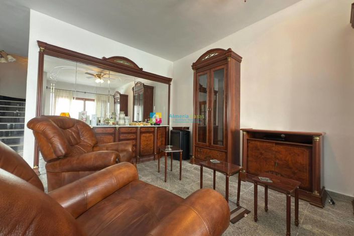 Image No.2-4 Bed Duplex for sale