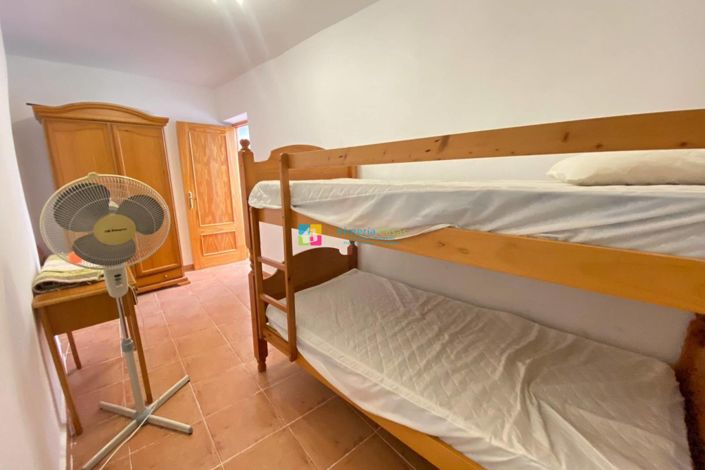 Image No.21-3 Bed Townhouse for sale