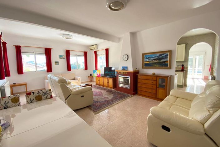 Image No.12-3 Bed Villa for sale