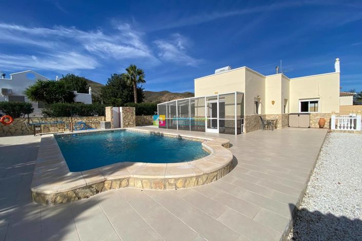 Image No.2-3 Bed Villa for sale