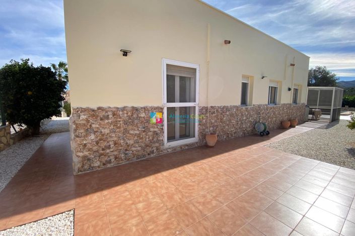 Image No.29-3 Bed Villa for sale