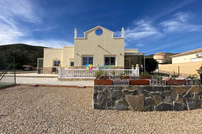 Image No.6-3 Bed Villa for sale