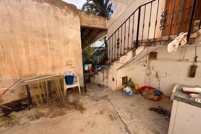 Image No.20-3 Bed Country House for sale