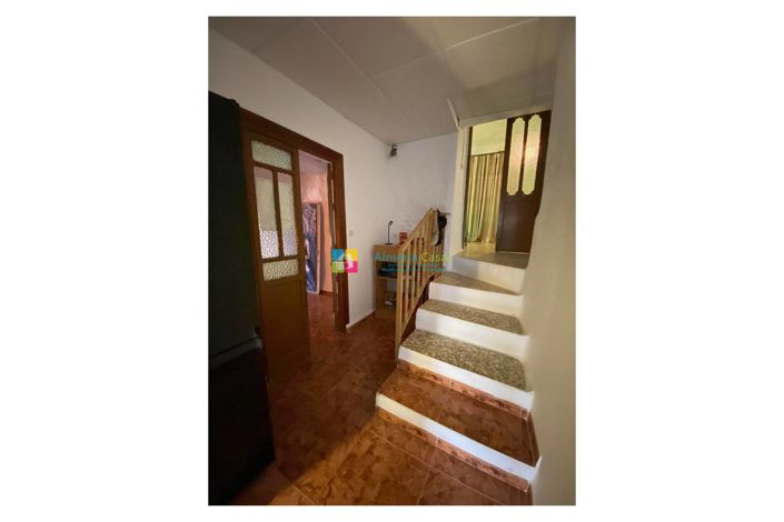 Image No.16-4 Bed Townhouse for sale