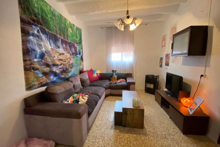 Image No.19-4 Bed Townhouse for sale