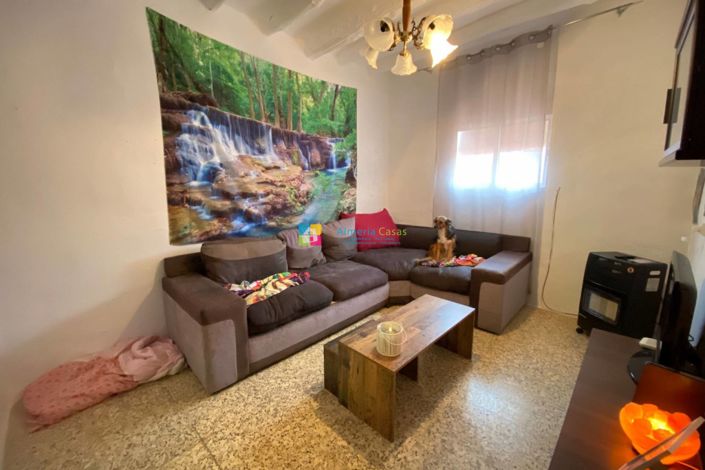 Image No.20-4 Bed Townhouse for sale