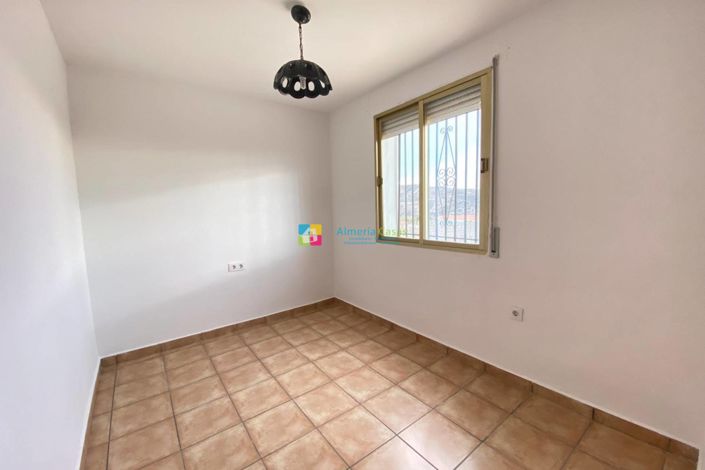 Image No.19-4 Bed Country House for sale