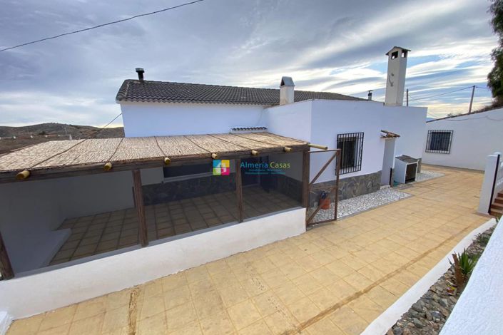 Image No.27-4 Bed Country House for sale