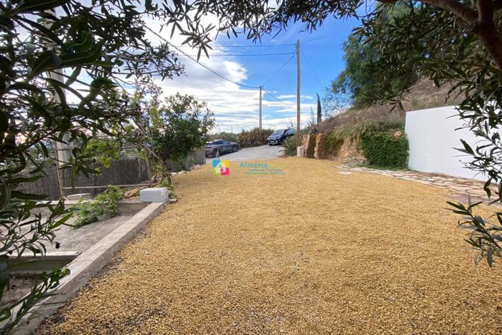 Image No.36-4 Bed Country House for sale