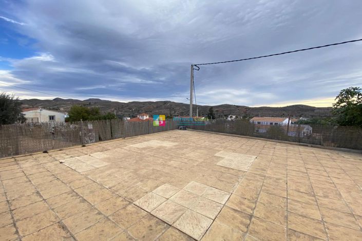 Image No.38-4 Bed Country House for sale