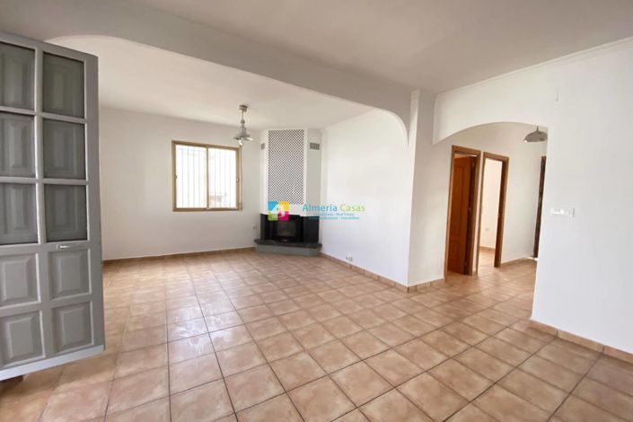 Image No.5-4 Bed Country House for sale