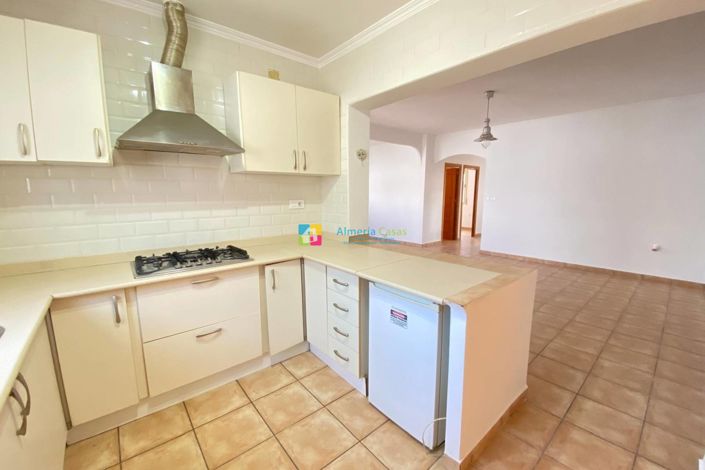 Image No.9-4 Bed Country House for sale