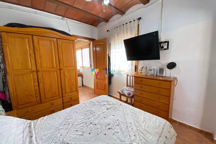 Image No.14-4 Bed Country House for sale