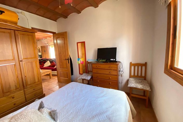 Image No.18-4 Bed Country House for sale