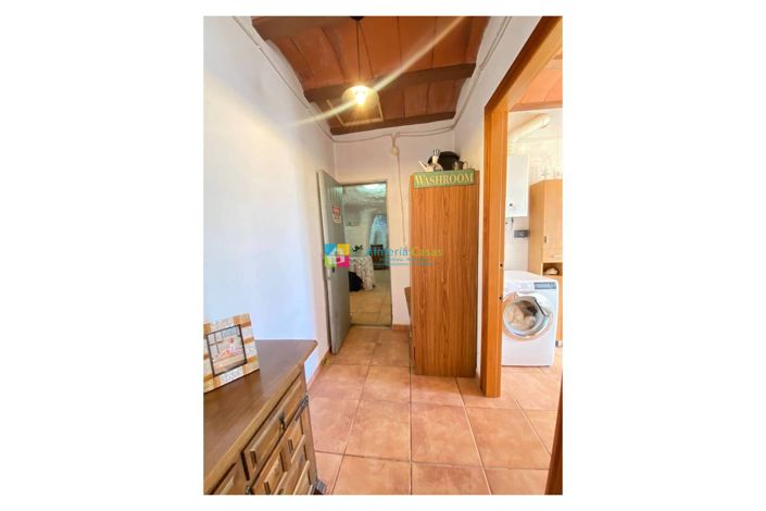 Image No.19-4 Bed Country House for sale