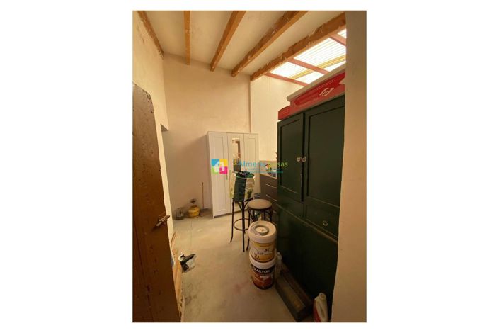 Image No.40-6 Bed Townhouse for sale