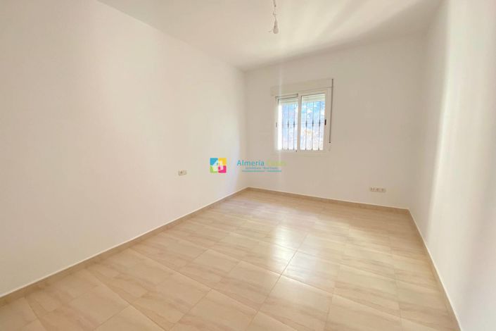 Image No.17-3 Bed Villa for sale