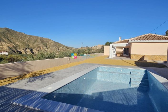 Image No.2-3 Bed Villa for sale