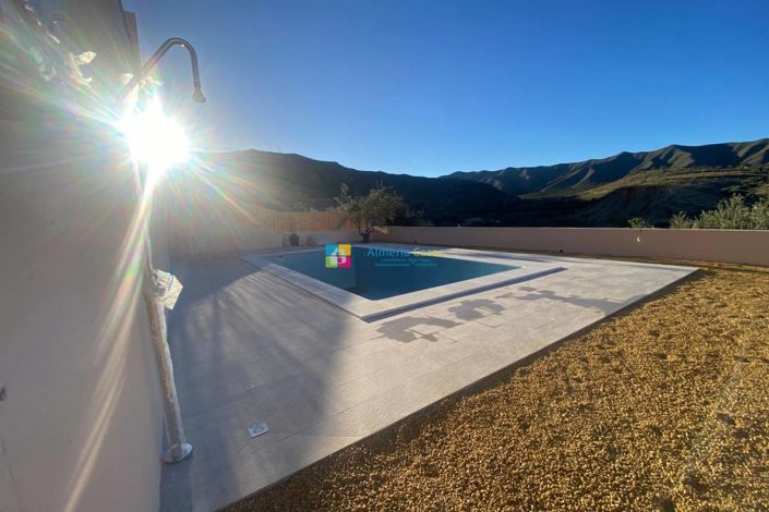 Image No.25-3 Bed Villa for sale