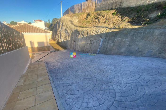 Image No.27-3 Bed Villa for sale