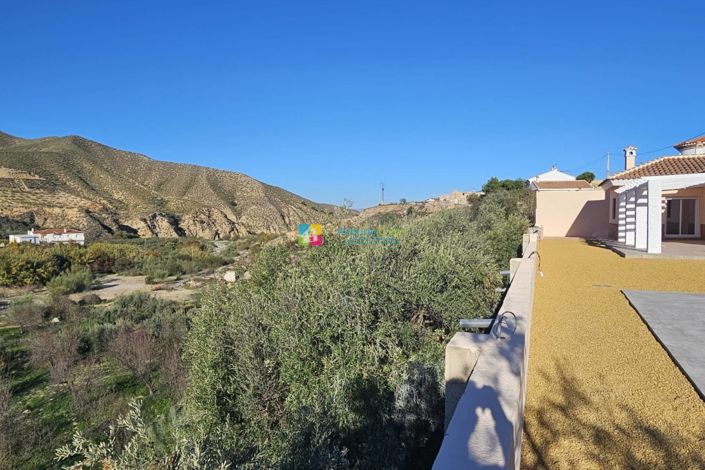 Image No.30-3 Bed Villa for sale