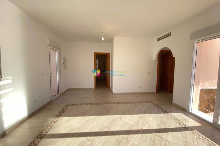 Image No.8-3 Bed Villa for sale