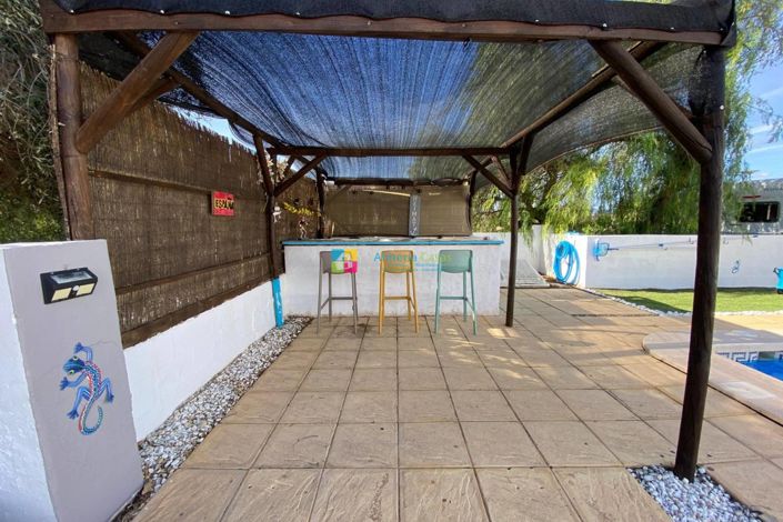 Image No.5-6 Bed Country House for sale
