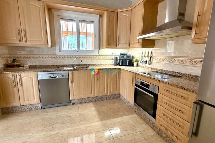 Image No.12-3 Bed Villa for sale