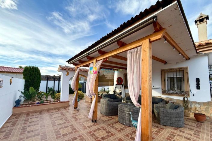 Image No.27-3 Bed Villa for sale