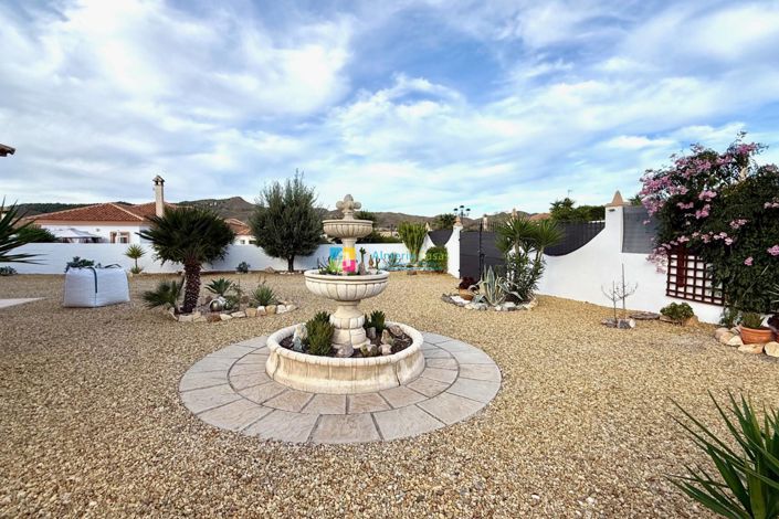 Image No.30-3 Bed Villa for sale