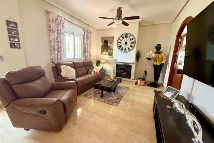 Image No.6-3 Bed Villa for sale