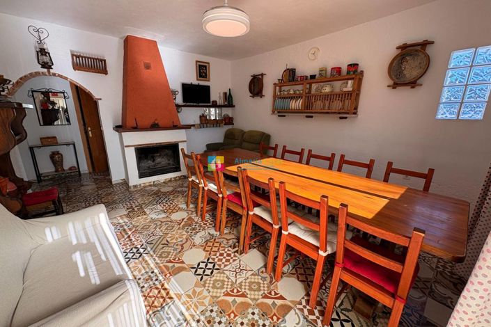 Image No.14-8 Bed Country House for sale