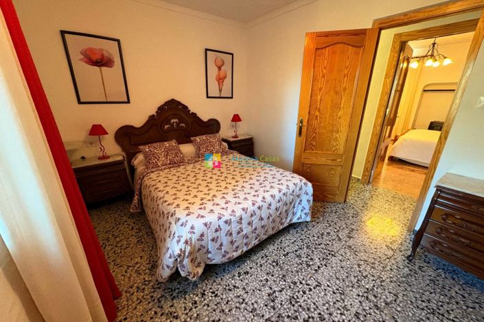 Image No.20-8 Bed Country House for sale