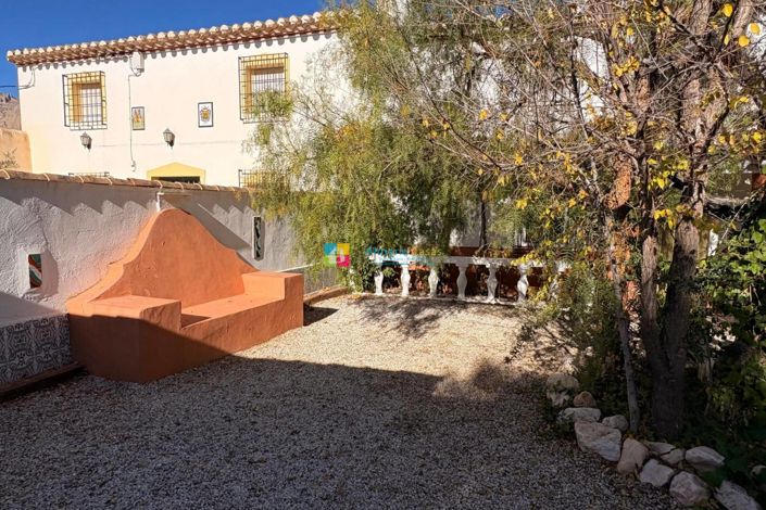 Image No.45-8 Bed Country House for sale